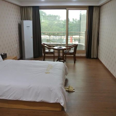Geoje Ocean Hotel Extérieur photo